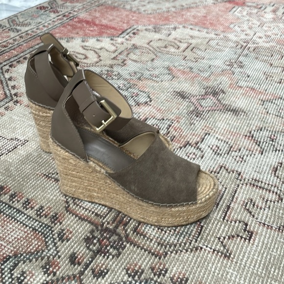 Marc Fisher Adalyn Wedges - Picture 6 of 8